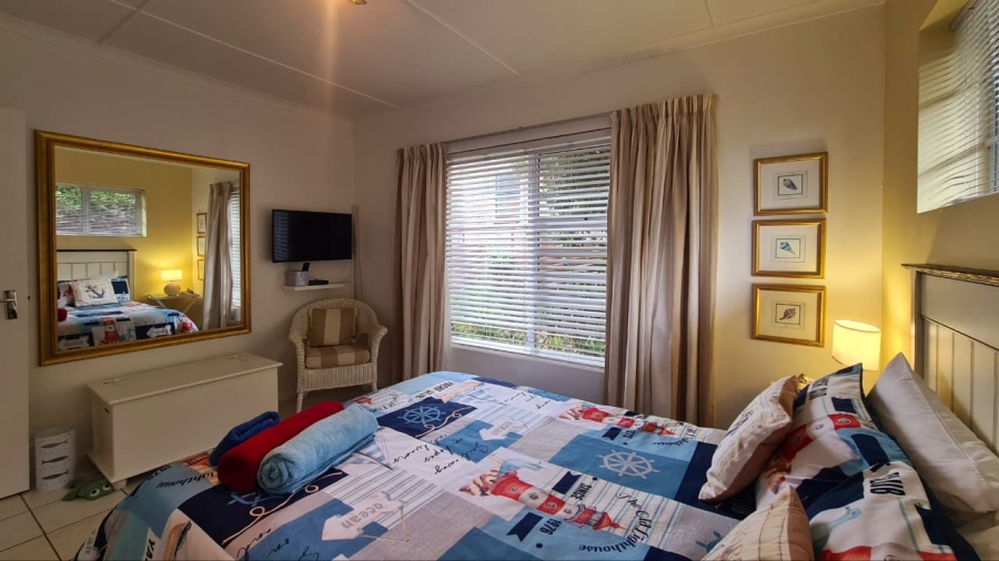 5 Bedroom Property for Sale in Kenton On Sea Eastern Cape